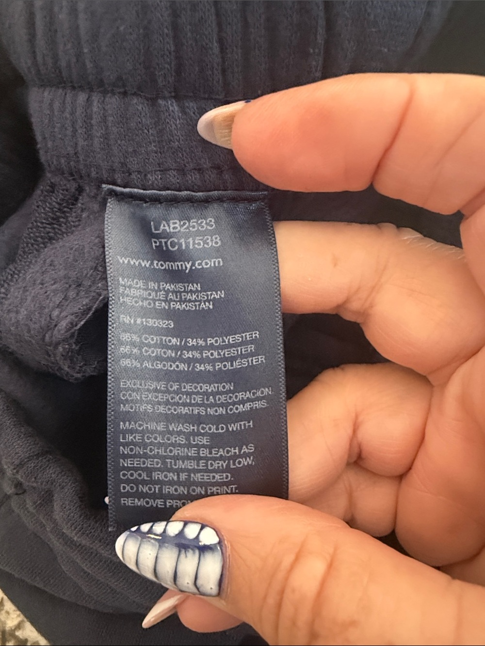 Tommy Hilfiger Kids Navy Logo Sweat Shorts- Brand New With Tags - Picture 4 of 5